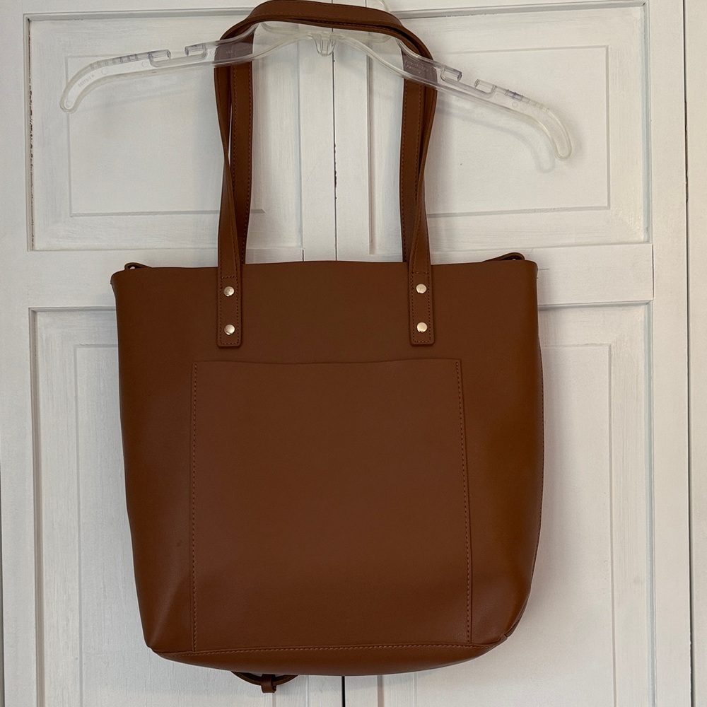 Henny + Lev Vegan Leather Everyday 2 in 1 Tote Bag in Cognac - Picture 5 of 11